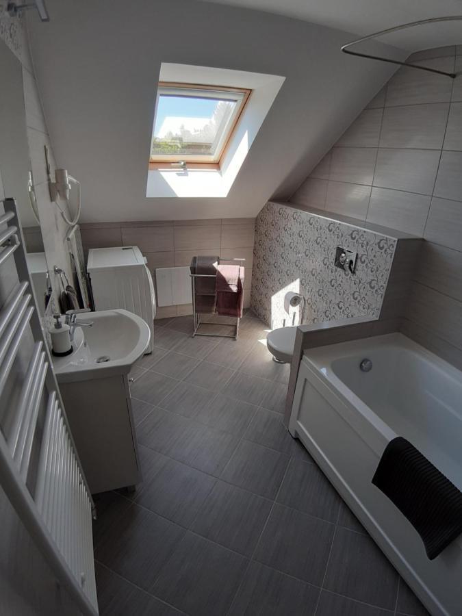 Profi Kecó Apartman Balatonalmádi Exterior foto